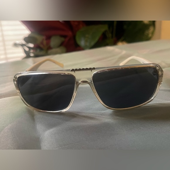 Guess sunglasses - Picture 1 of 4